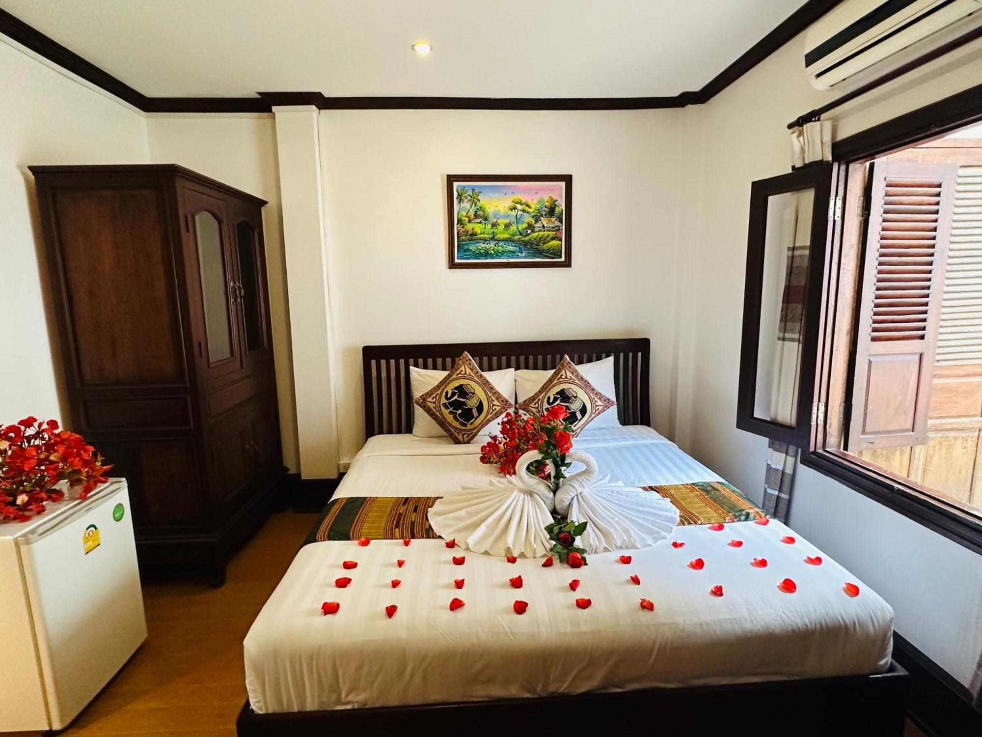 Thatsaphone Hotel Luang Prabang Exterior photo